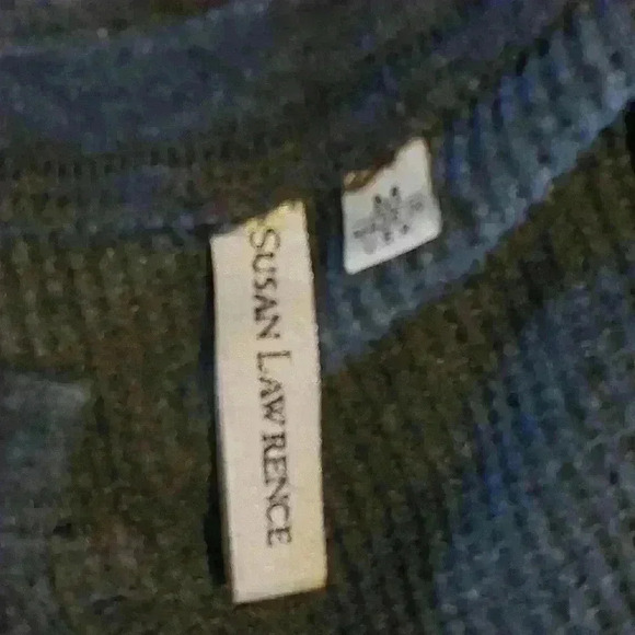 Susan Lawrence Top  L0235 - Picture 6 of 6